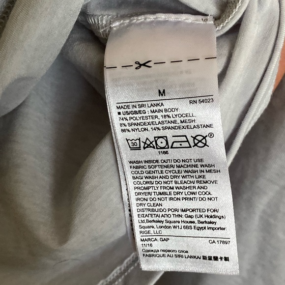 GapFit Breathe Racerback Tank - Picture 5 of 5